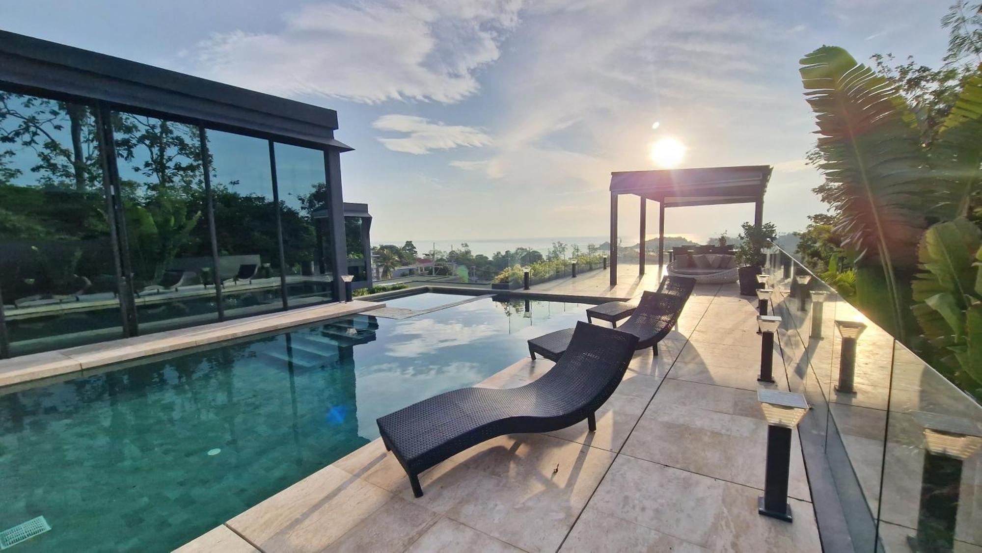 Villa Obsidian, With Staff, Sea View And Walk To Choeng Mon Beach Eksteriør billede